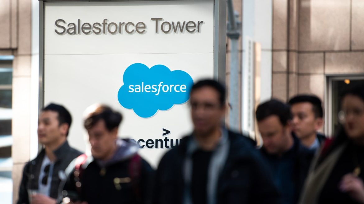 107184140-1674688167894-gettyimages-1246537833-SALESFORCE_ELLIOTT.jpeg